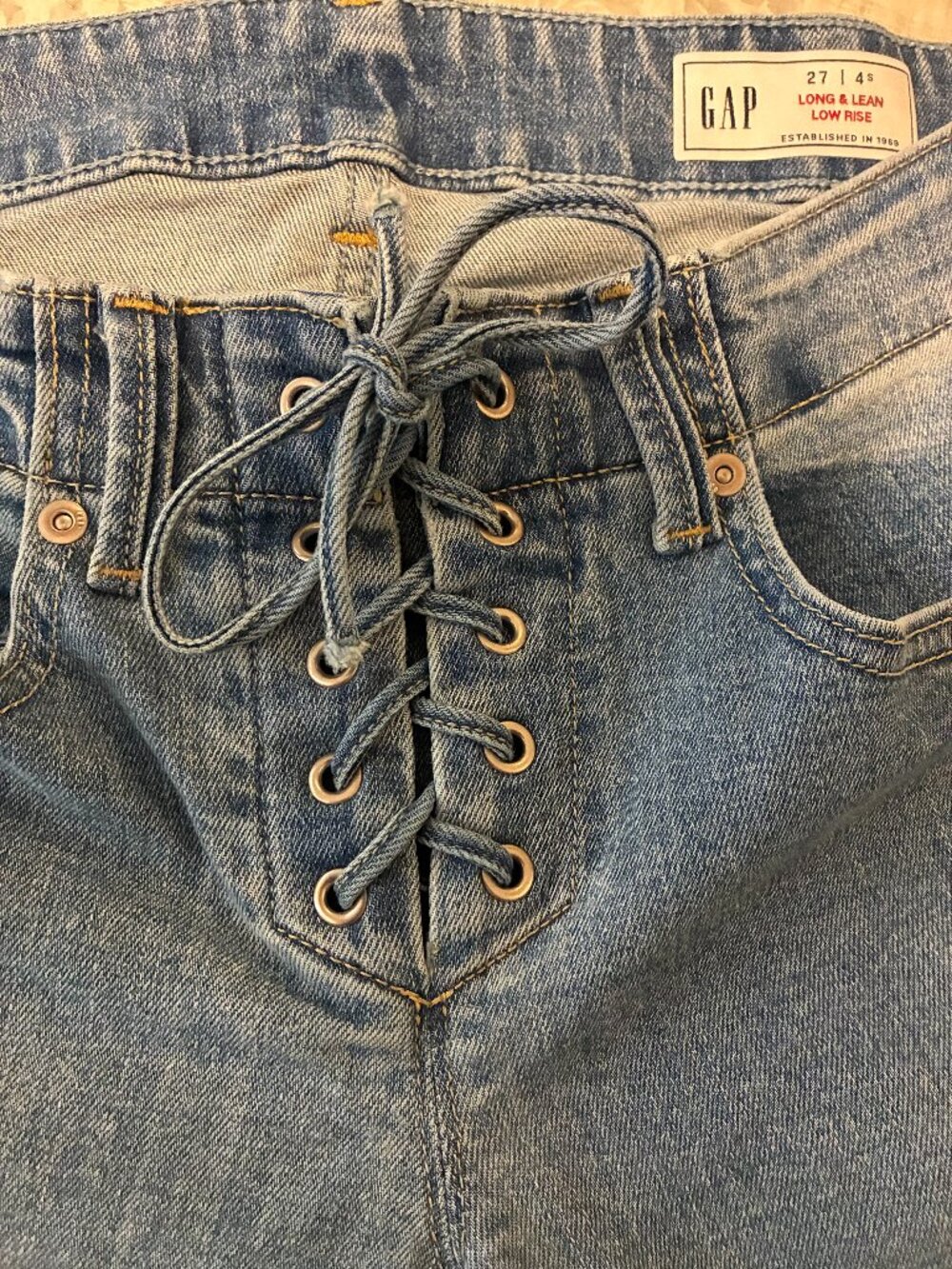 Gap Long & Lean lace-up jeans size 27 short